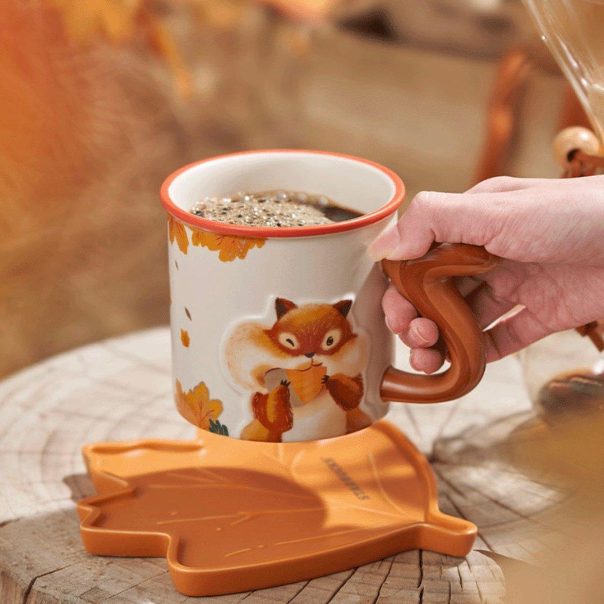 360ml/12oz Squirrel Maple Leaf Shape Ceramic Cup and Plate Set (Starbucks Autumn Forest 2022) - Ann Ann Starbucks